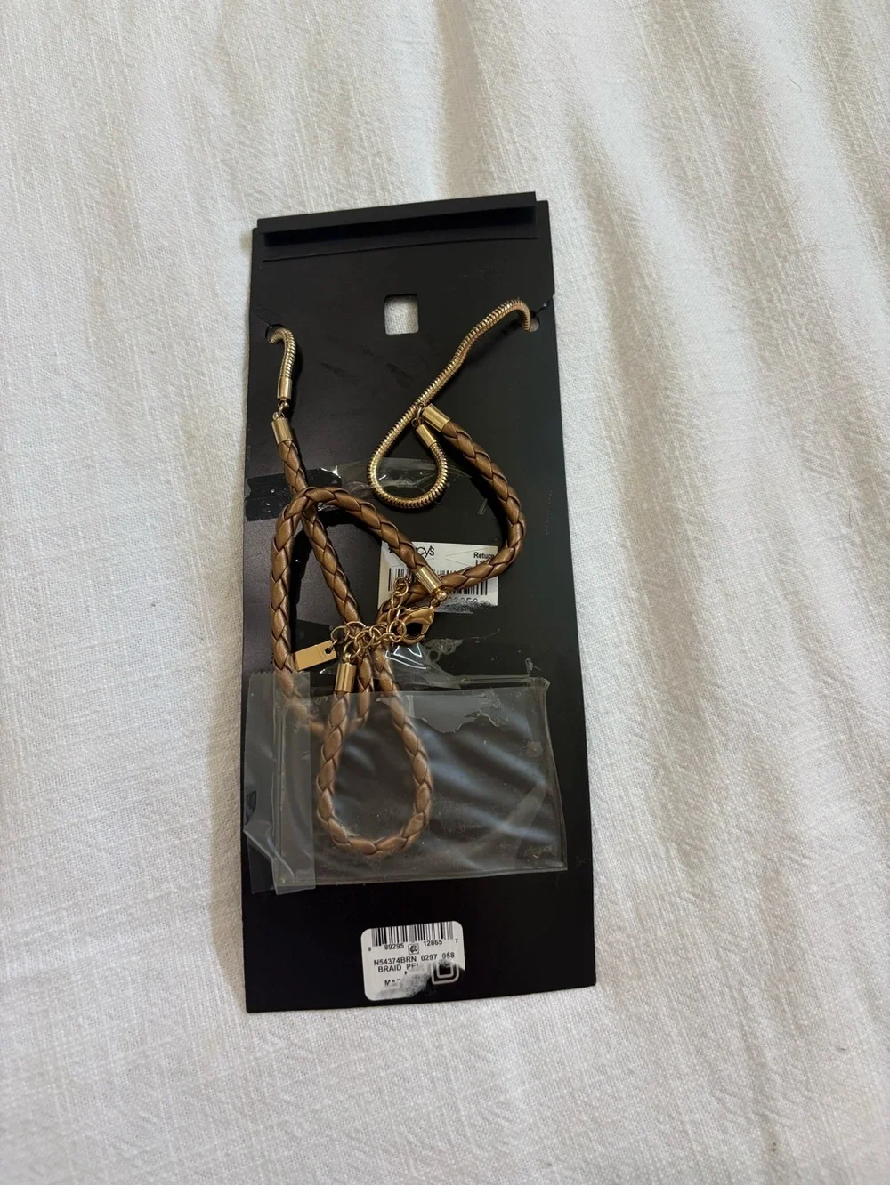 Gold Round Pendant Necklace - Picture 2 of 2